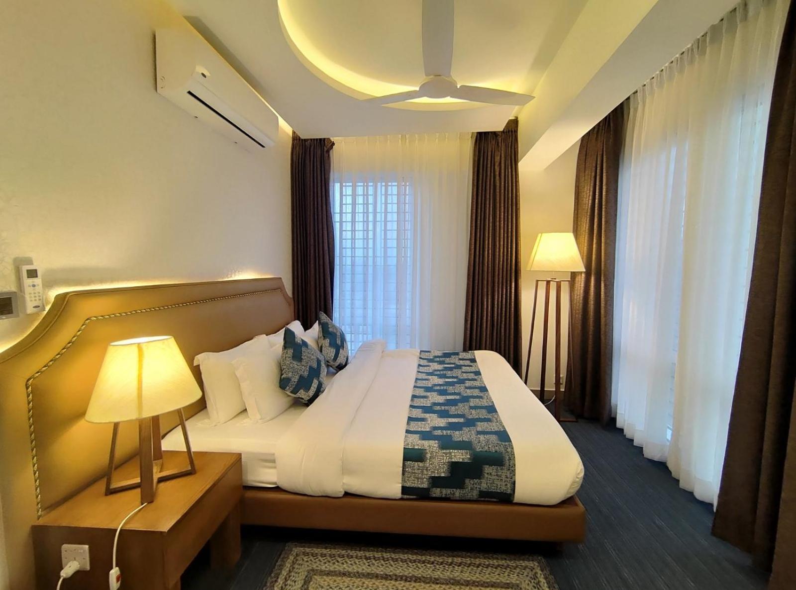 Royal Cox'S Bazar Hotell Exteriör bild