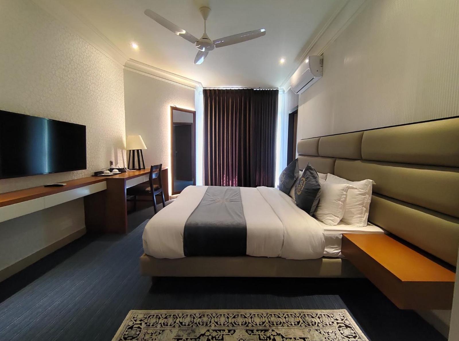Royal Cox'S Bazar Hotell Exteriör bild
